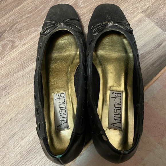 Wide width shoes- cute black heeled shoes - Picture 3 of 3